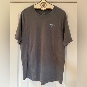 Brooks V-Neck T-Shirt